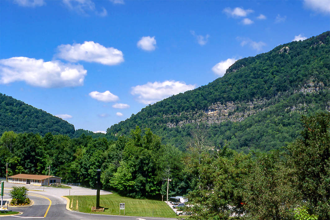 坎伯兰风口横穿阿帕拉契亚山山脉 坎伯兰风口横穿阿帕拉契亚山山脉