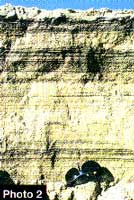 Cross-section of alternating layers formed rapidly from a sand slurry