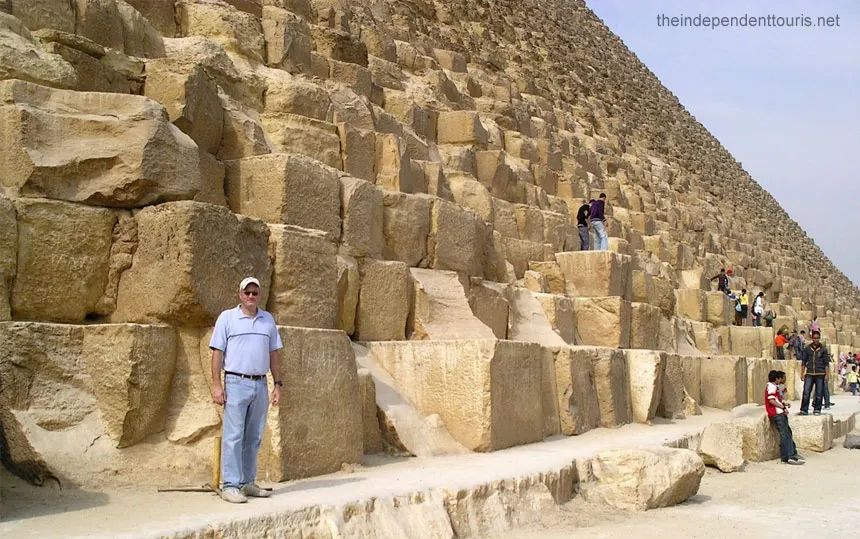 金字塔巨大的石块