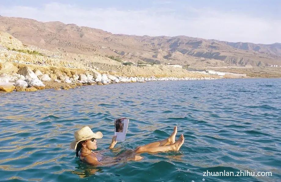 死海也是从巨大的古代湖泊干涸而成的